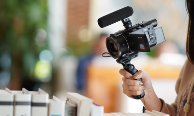 用索尼AX60 4K摄像机开启VLOG之旅 从拍摄到成片的专业服务指南